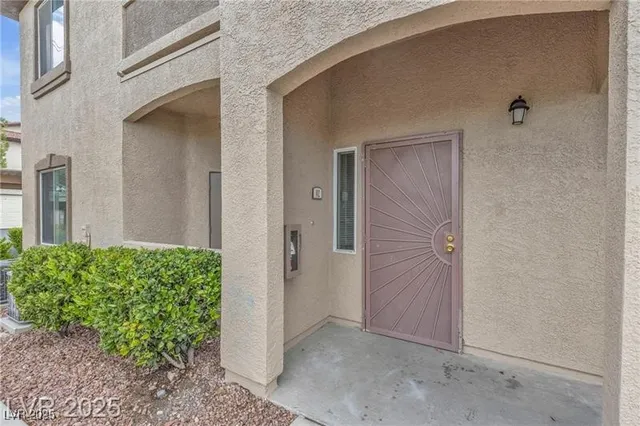 $1,700 | 3544 Desert Cliff Street, Unit 102, Las Vegas, NV 89129