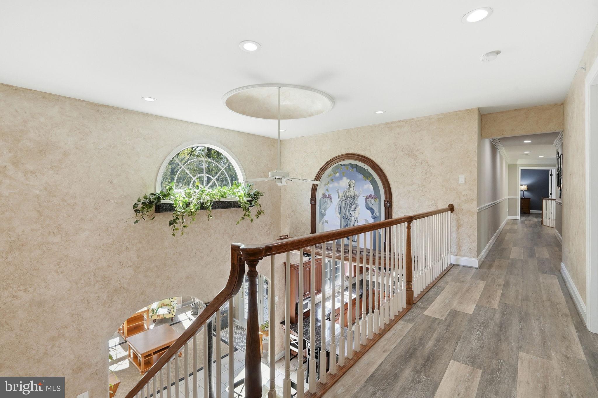 195 Carnoustie Way Media, PA 19063 - Photo 30 of 78 Elegant hallway with artistic accents.