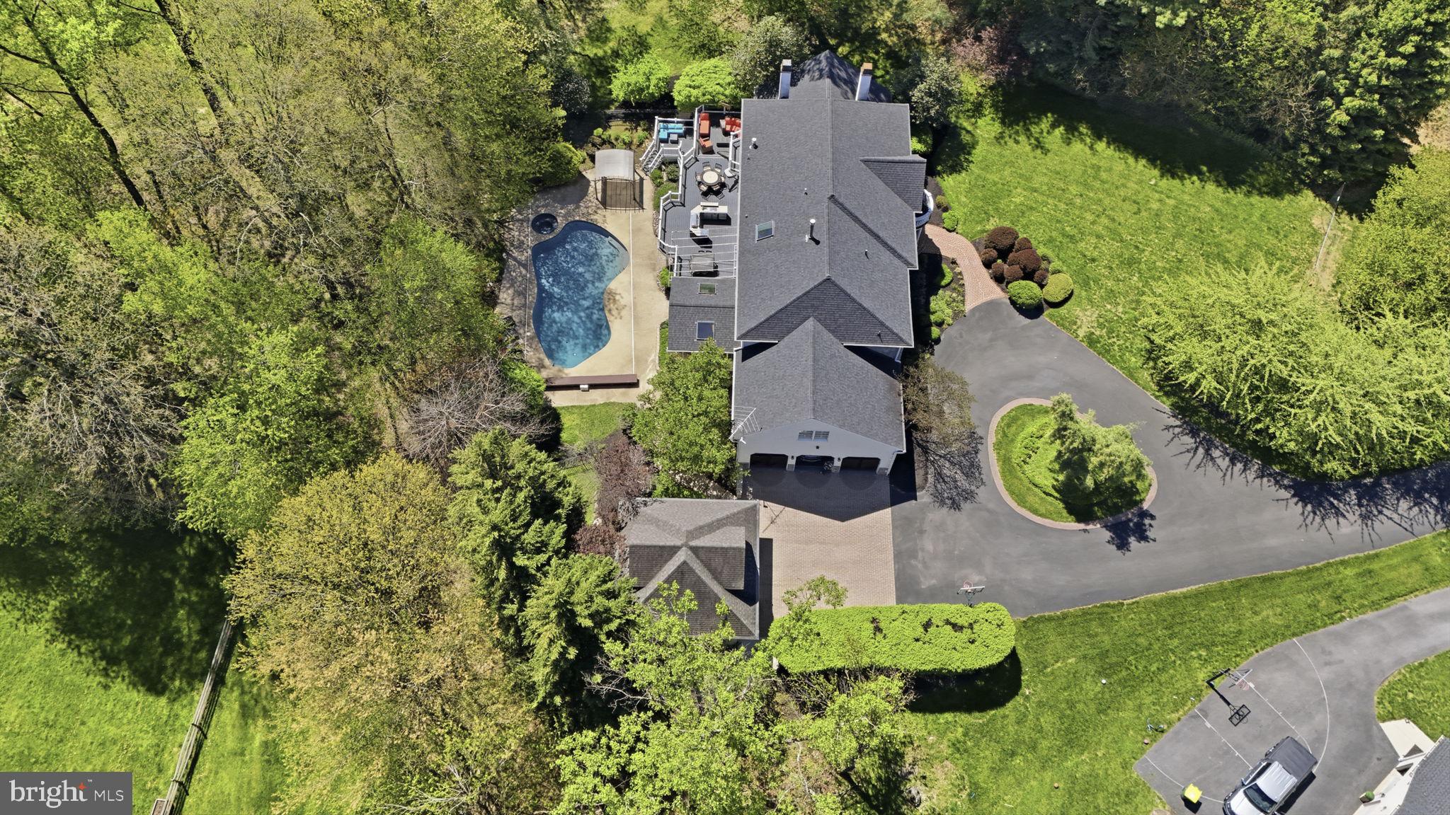 195 Carnoustie Way Media, PA 19063 - Photo 5 of 78 Sprawling estate with serene poolside.