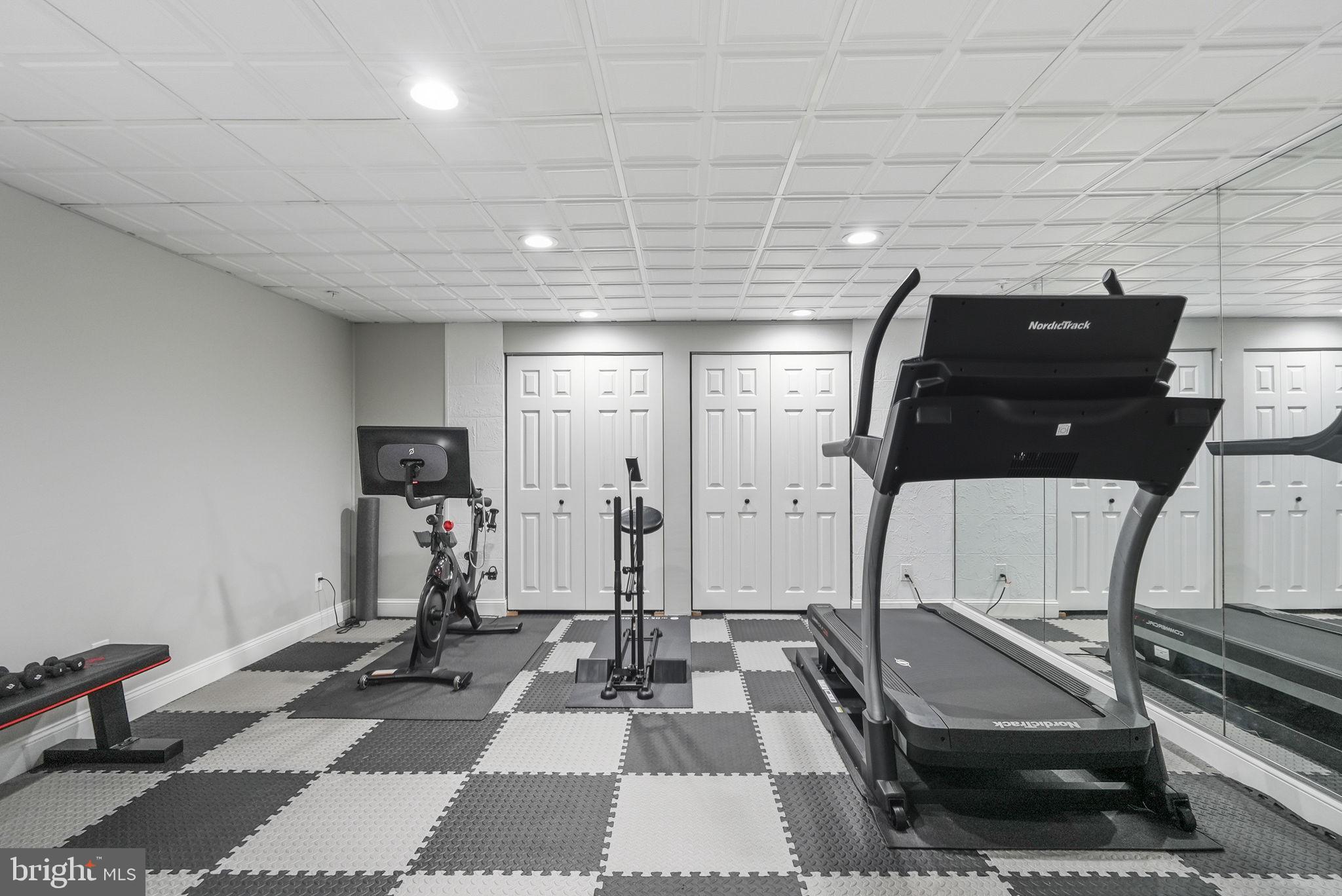 195 Carnoustie Way Media, PA 19063 - Photo 69 of 78 Modern home gym with sleek design.
