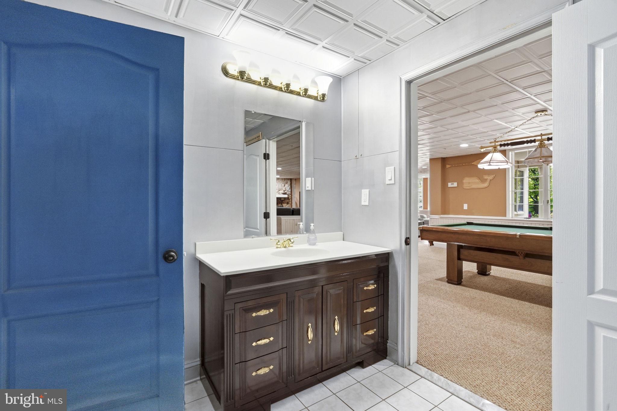 195 Carnoustie Way Media, PA 19063 - Photo 71 of 78 Charming bathroom with modern touches.