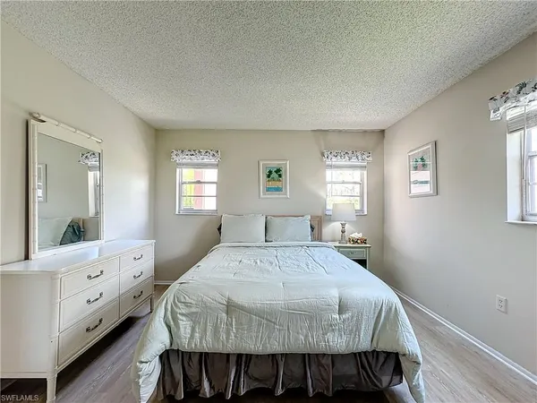 $3,200 | 300 Forest Lakes Boulevard, Unit 201, Naples, FL 34105