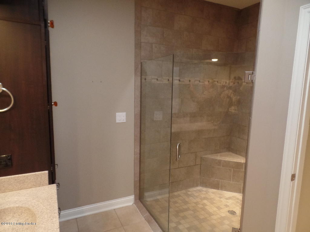 10504 Rile Road Louisville, KY 40223 - Photo 23 of 35 SAM_0181