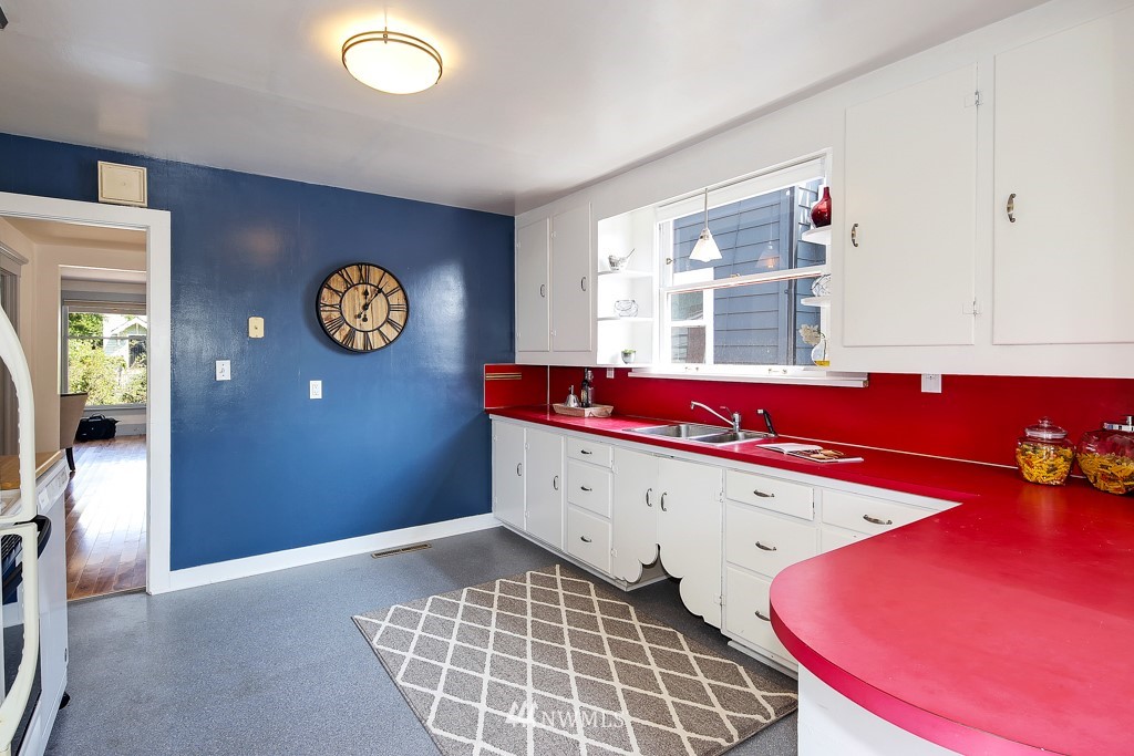 727 North 73rd Street Seattle, WA 98103 - Photo 13 of 24 Gallery Image 13