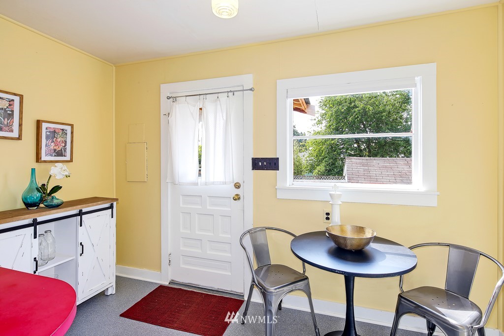 727 North 73rd Street Seattle, WA 98103 - Photo 14 of 24 Gallery Image 14
