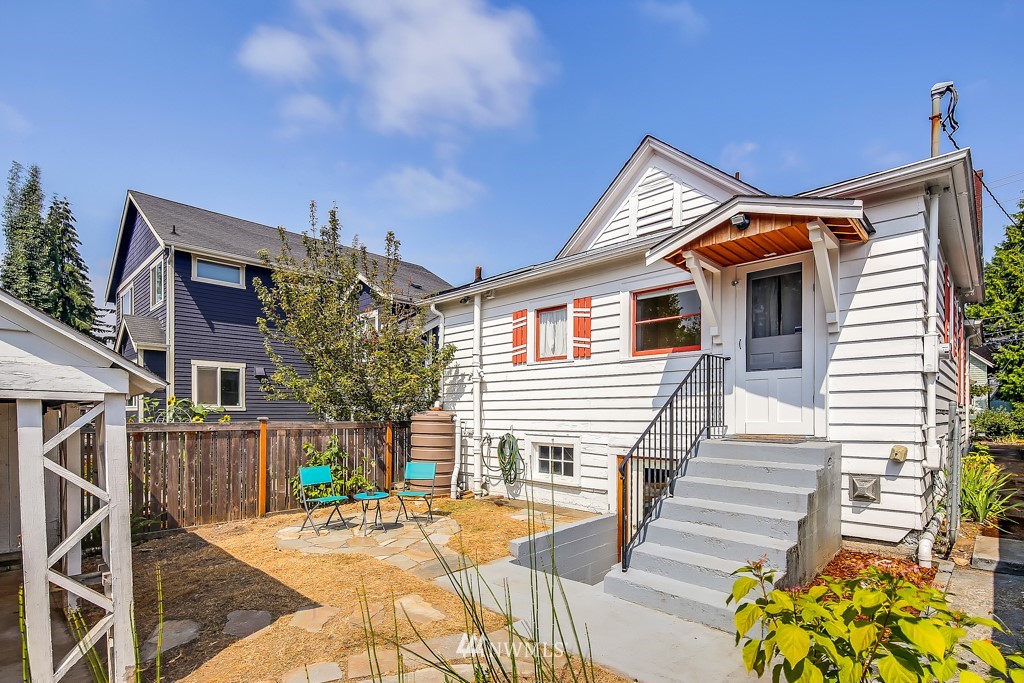 727 North 73rd Street Seattle, WA 98103 - Photo 18 of 24 Gallery Image 18