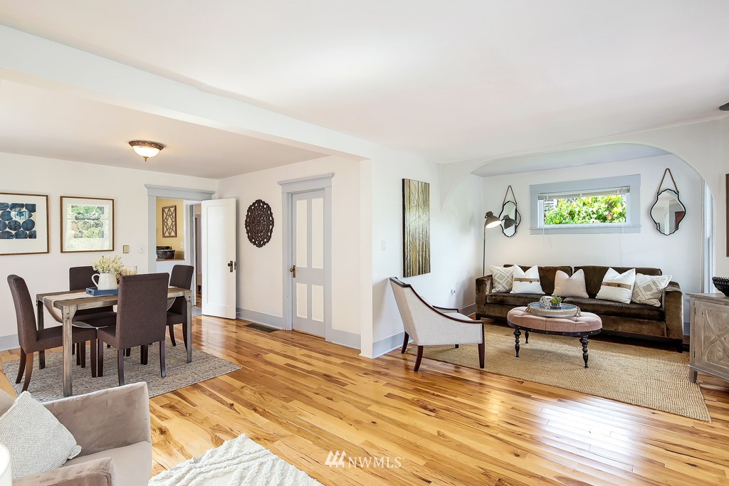 727 North 73rd Street Seattle, WA 98103 - Photo 5 of 24 Gallery Image 5