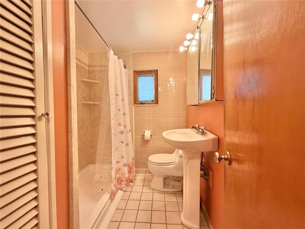 4289 Glen Lytle Road Pittsburgh, PA 15217 - Photo 19 of 46