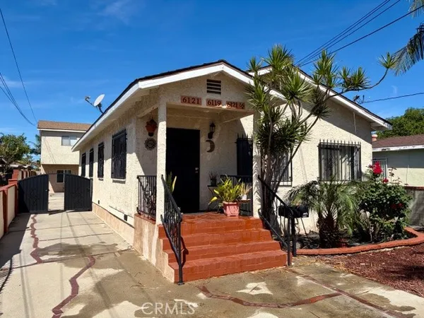 $999,999 | 6121 Orchard Avenue, Huntington Park, CA 90255
