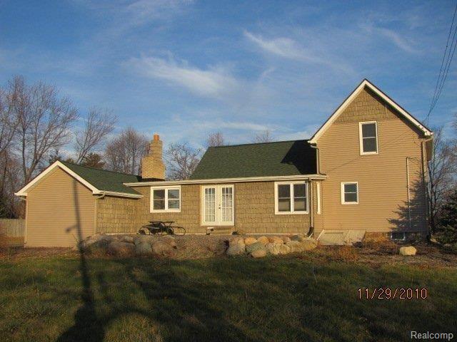 6635 Booth Road North Branch, MI 48461 - Photo 12 of 14 3 Rear