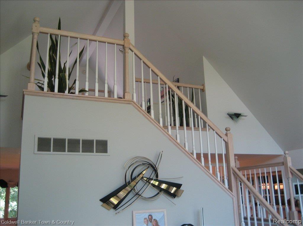 7237 Summit Ridge Brighton, MI 48116 - Photo 5 of 25 Stairway leading to Loft