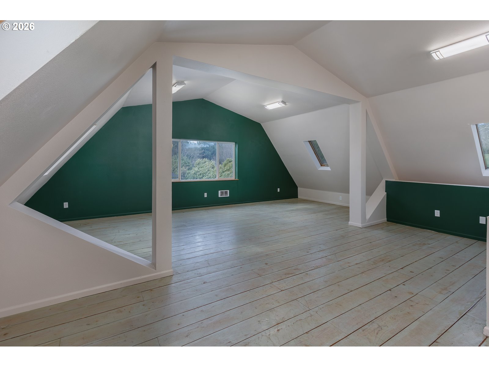626 North Bayview Loop Waldport, OR 97394 - Photo 28 of 38 a view interior of a house wooden floor and an entryway