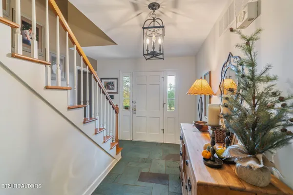 $804,500 | 5411 Holston Hills Road, Knoxville, TN 37914