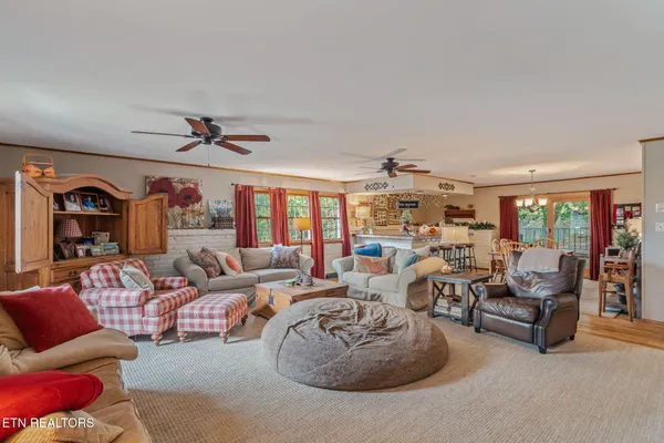 $804,500 | 5411 Holston Hills Road, Knoxville, TN 37914