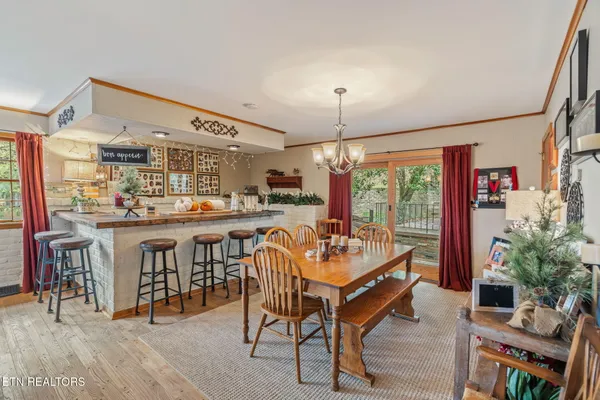 $804,500 | 5411 Holston Hills Road, Knoxville, TN 37914