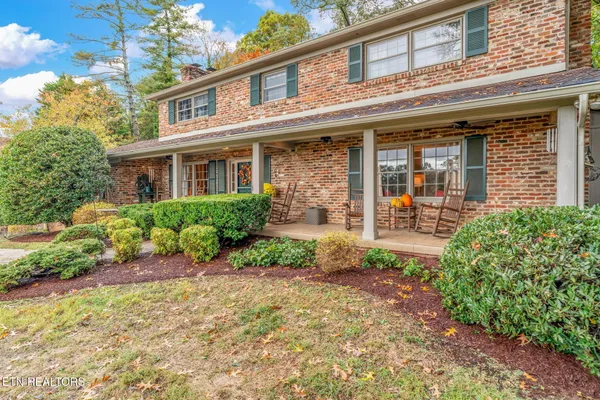 $804,500 | 5411 Holston Hills Road, Knoxville, TN 37914