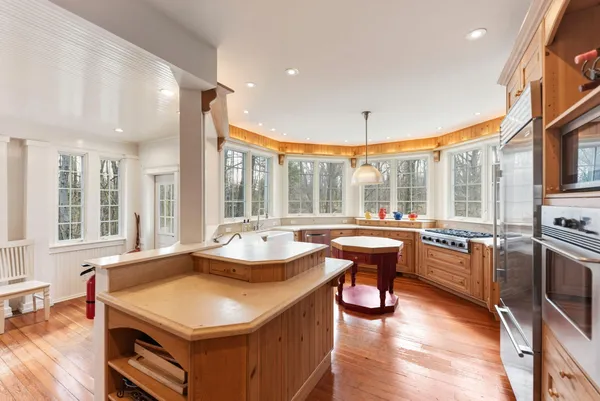 $2,460,000 | 14895 Lakeshore Road, Lakeside, MI 49116