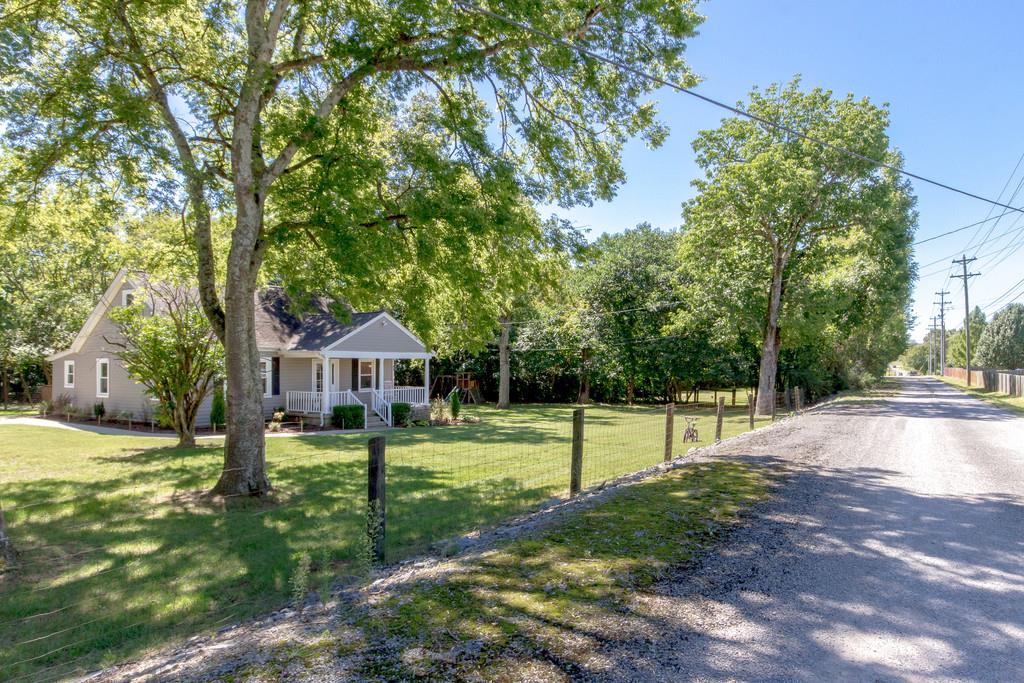 2978 Spring Hill Duplex Road Spring Hill, TN 37174 - Photo 2 of 27 Gallery Image 2
