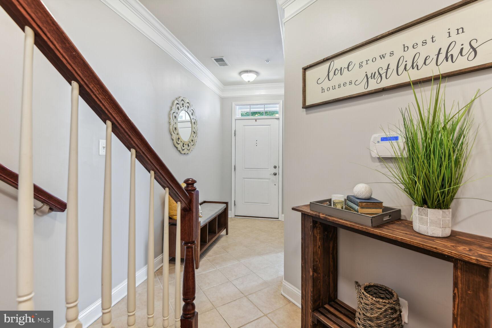 6024 Maple Hill Road Ellicott City, MD 21043 - Photo 3 of 39 Gallery Image 3
