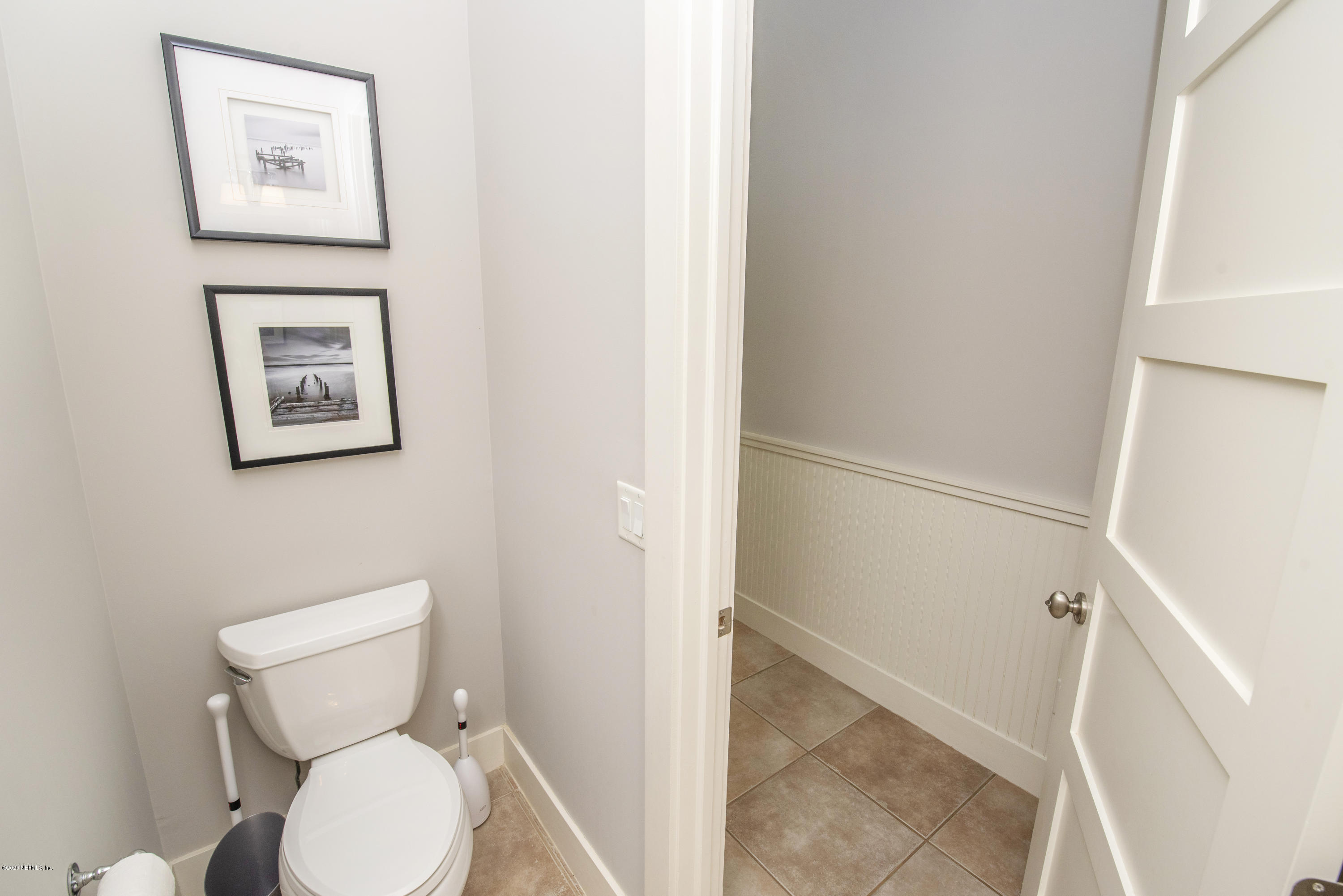 529 Barefoot Trace Circle St. Augustine, FL 32080 - Photo 25 of 62 a bathroom with a toilet and a sink