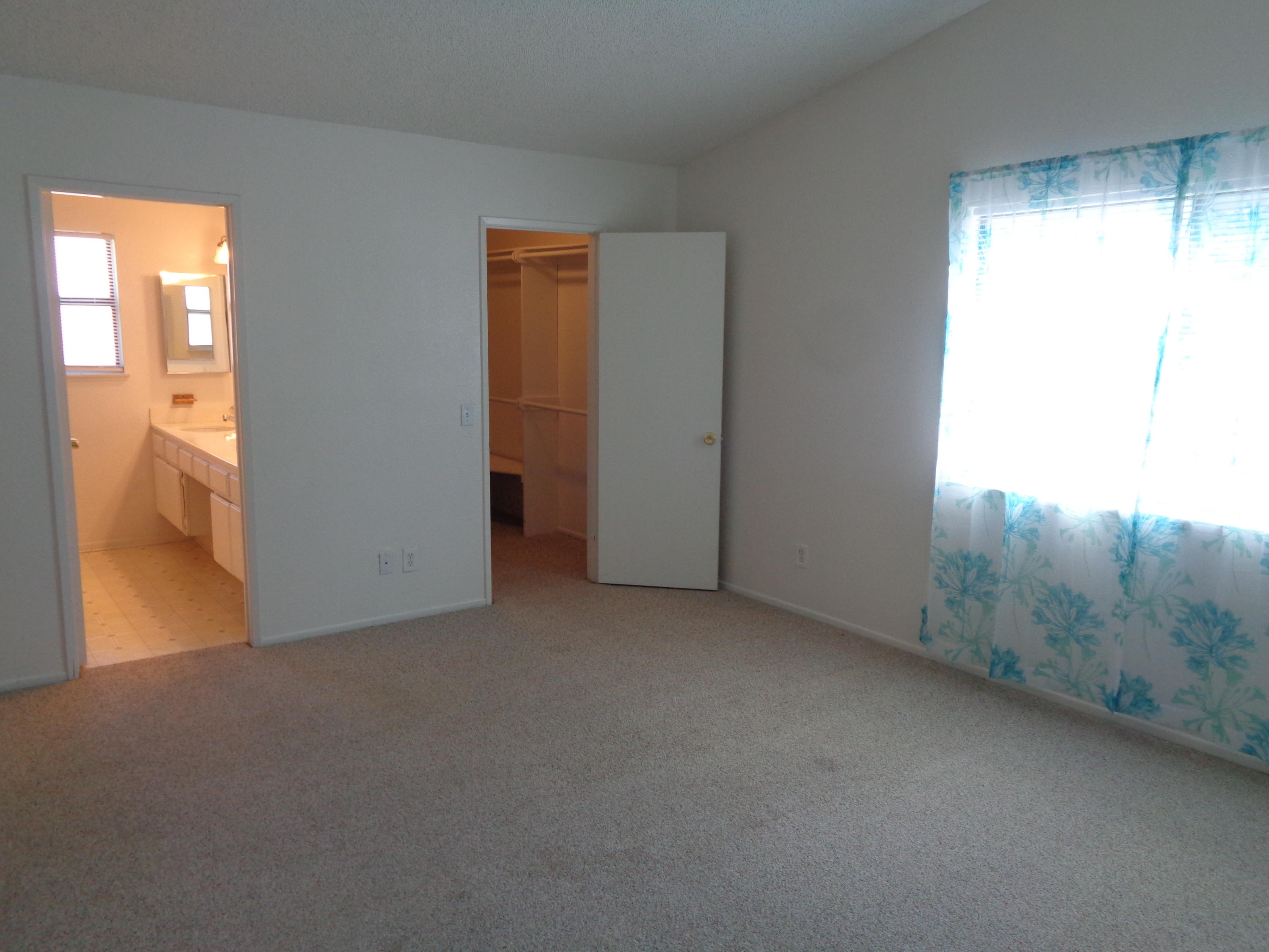 44027 Ruthron Avenue Lancaster, CA 93536 - Photo 22 of 33 DSC04310