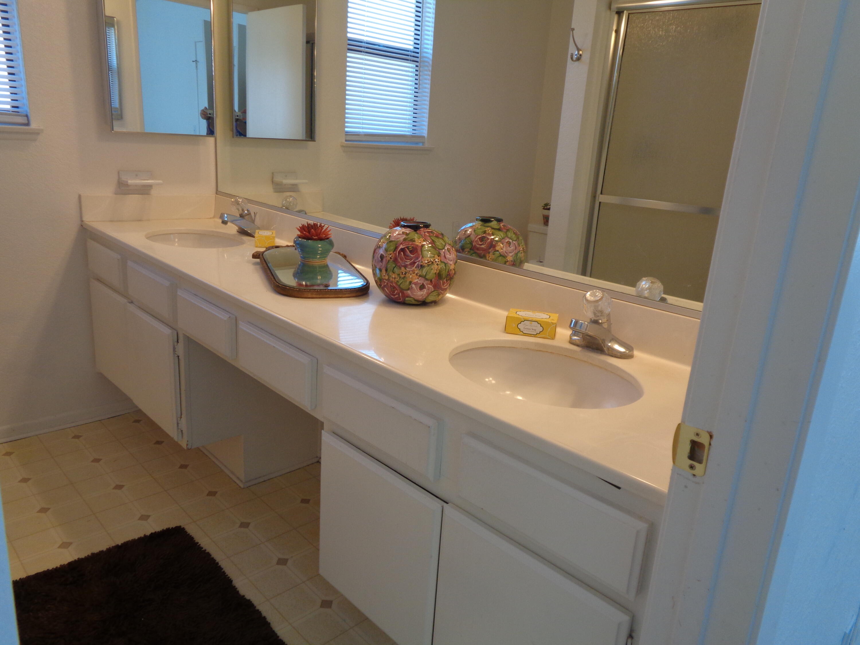 44027 Ruthron Avenue Lancaster, CA 93536 - Photo 26 of 33 DSC04400
