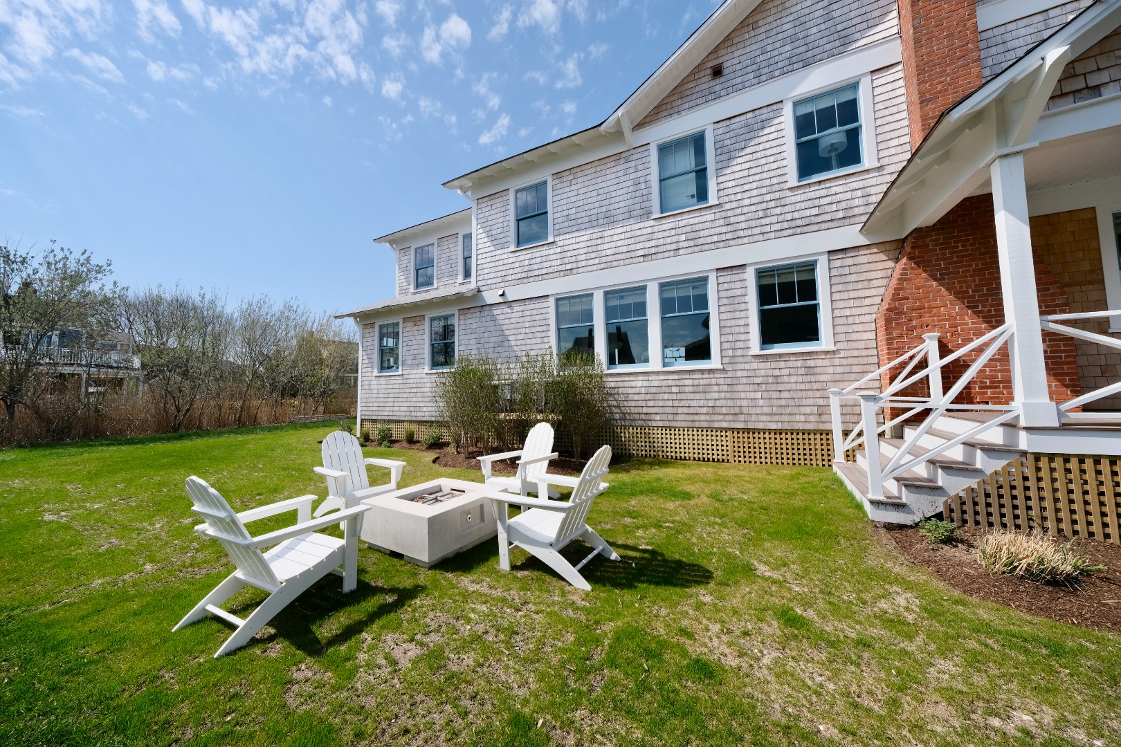 8 Walsh Street Nantucket, MA 02554 - Photo 5 of 34
