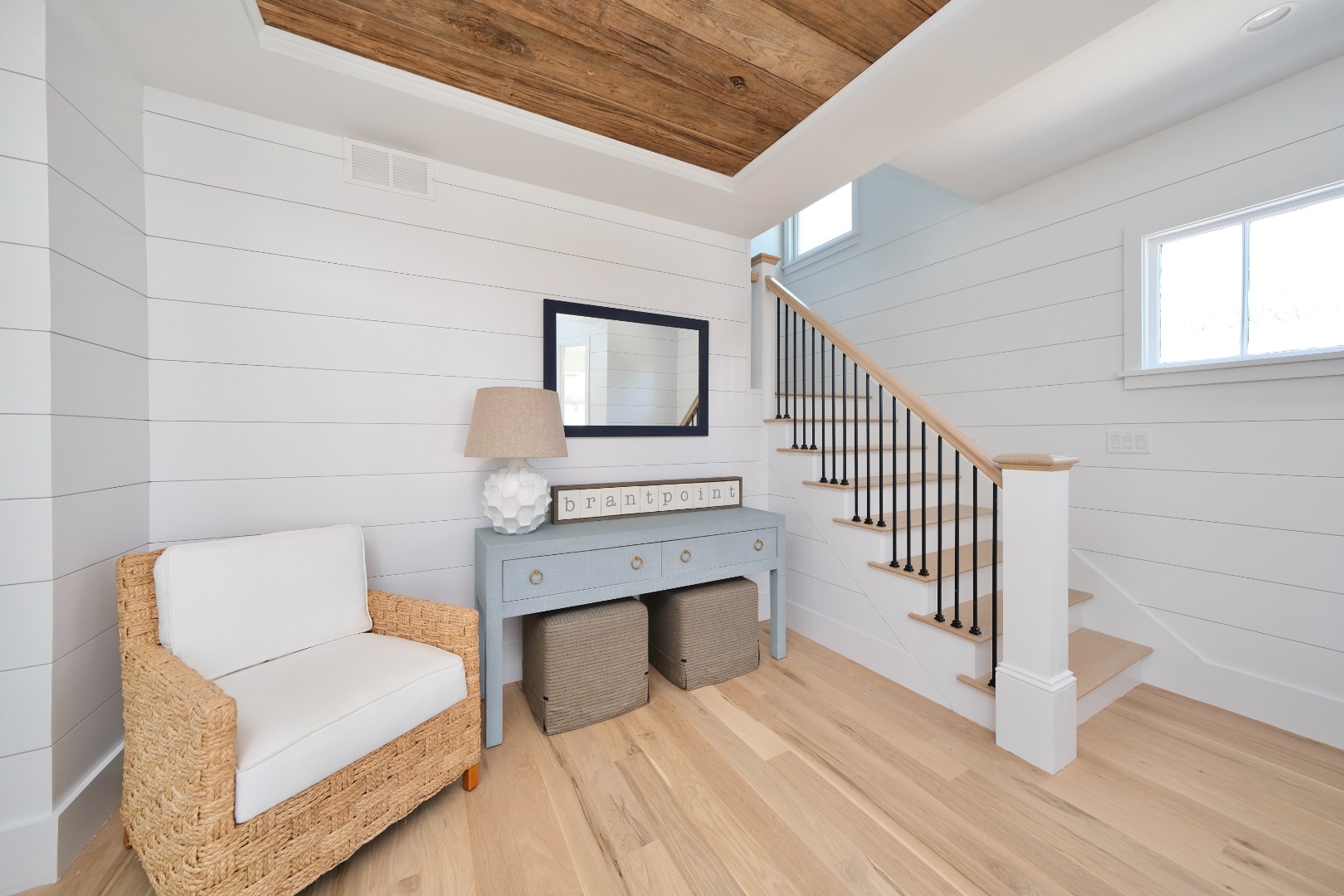 8 Walsh Street Nantucket, MA 02554 - Photo 6 of 34