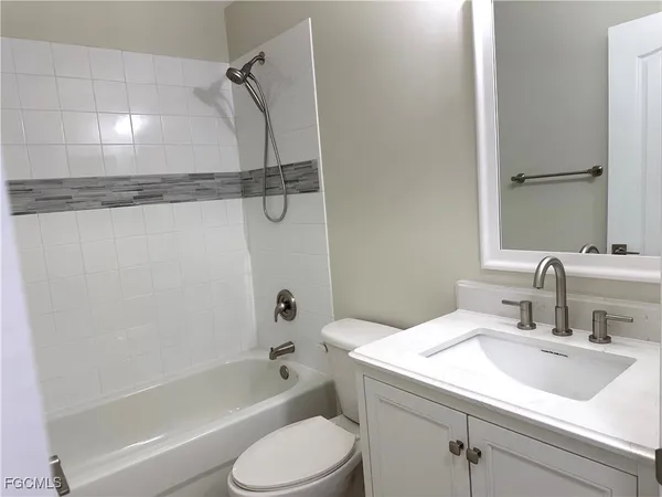 $1,670 | 9465 Ivy Brook Run, Unit 910, Fort Myers, FL 33913