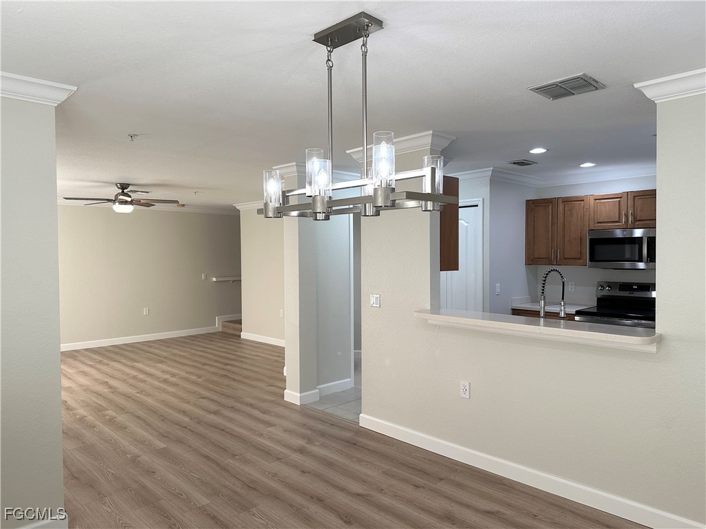 9465 Ivy Brook Run, Unit 910 Fort Myers, FL 33913 - Photo 4 of 27