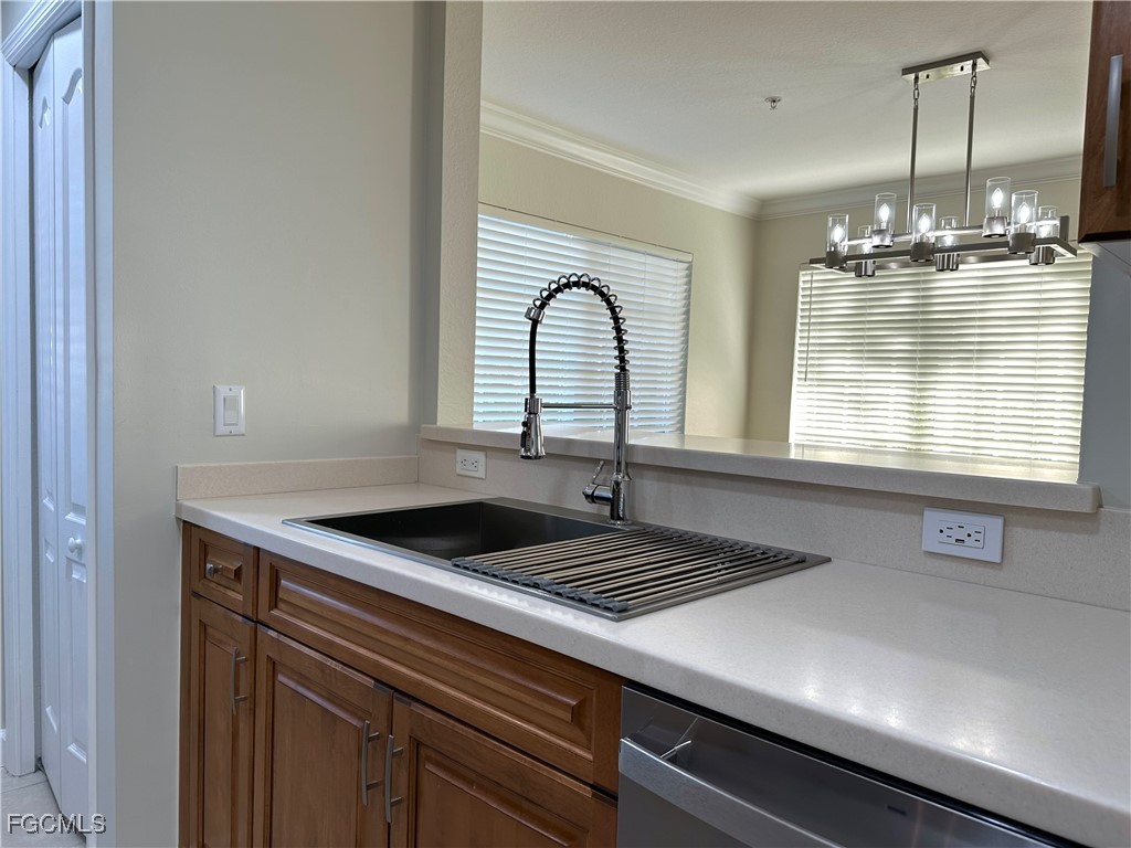 9465 Ivy Brook Run, Unit 910 Fort Myers, FL 33913 - Photo 8 of 27