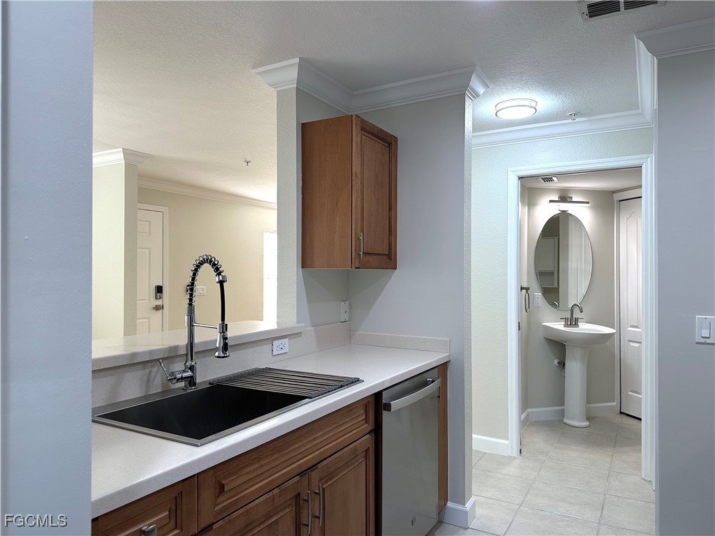 9465 Ivy Brook Run, Unit 910 Fort Myers, FL 33913 - Photo 10 of 27