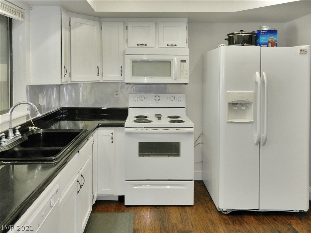740 A Street Caliente, NV 89008 - Photo 9 of 40 Gallery Image 9