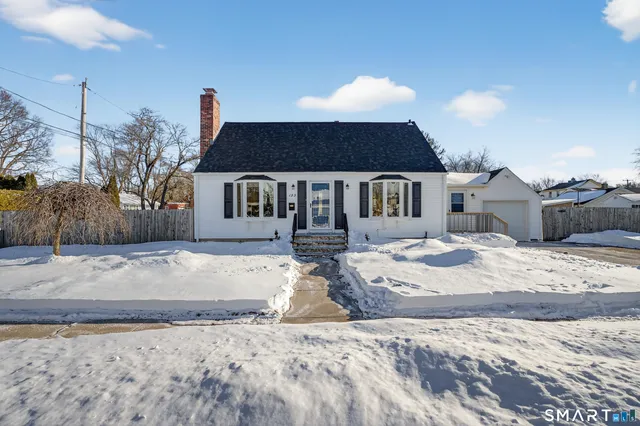 $475,000 | 193 Greenfield Avenue, Stratford, CT 06614