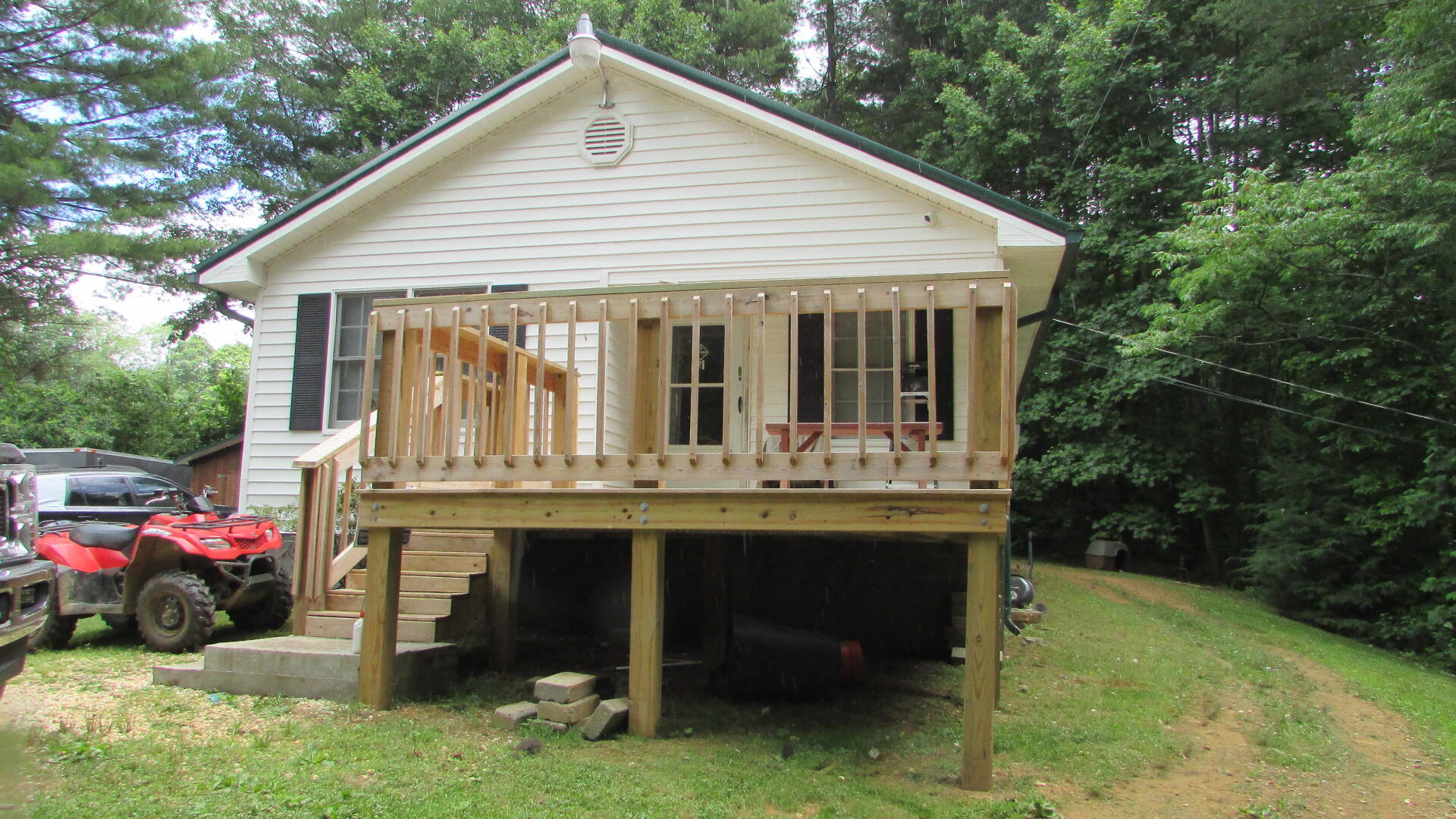 962 Fairview Road Hampton, TN 37658 - Photo 1 of 18 IMG_4603