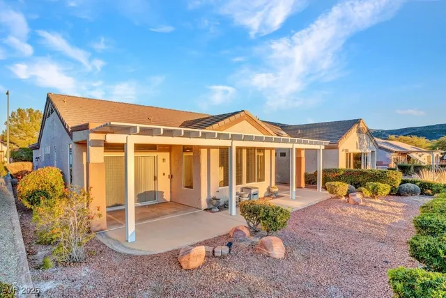 $2,695 | 503 Eagle Vista Drive, Henderson, NV 89012