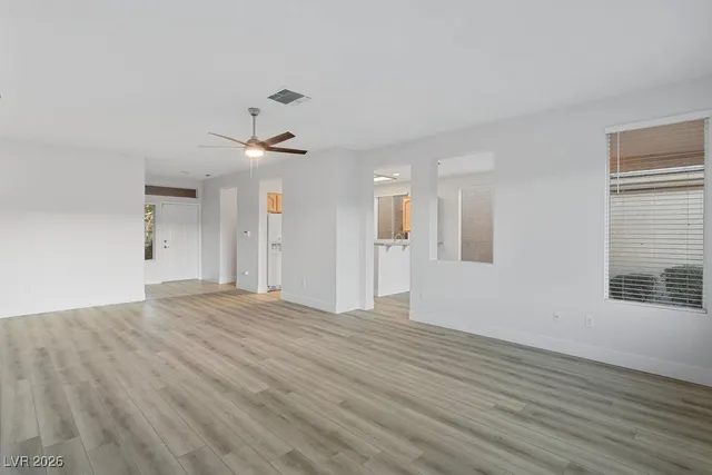 $2,695 | 503 Eagle Vista Drive, Henderson, NV 89012