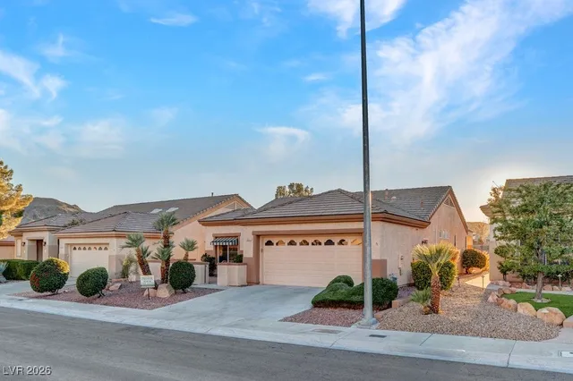 $2,695 | 503 Eagle Vista Drive, Henderson, NV 89012