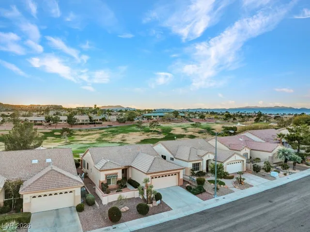 $2,695 | 503 Eagle Vista Drive, Henderson, NV 89012