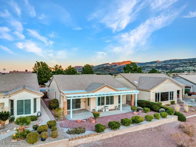 $2,695 | 503 Eagle Vista Drive, Henderson, NV 89012