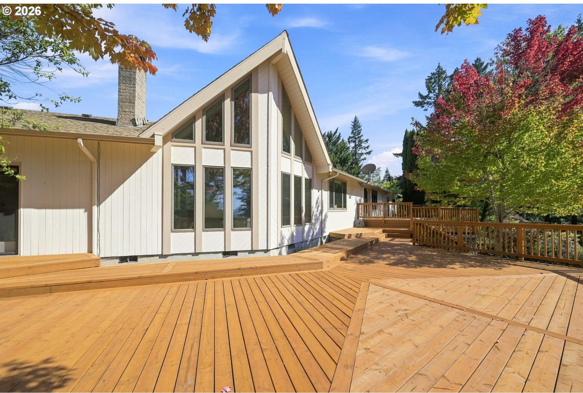 87188 Green Hill Road Eugene, OR 97402 - Photo 3 of 48 Gallery Image 3