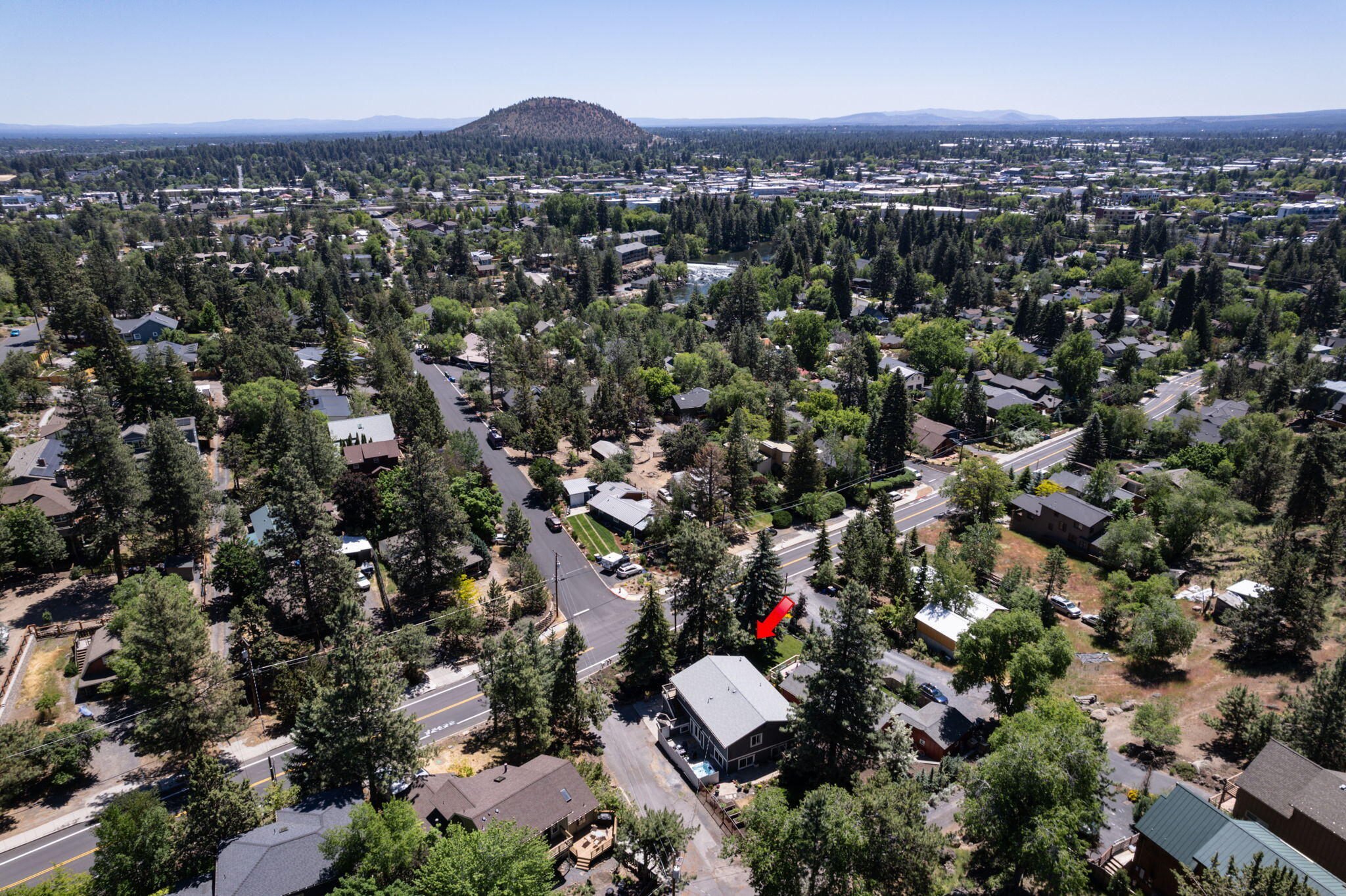 2207 Northwest Awbrey Road Bend, OR 97703 - Photo 53 of 55 2024_06_13_2207_nw_awbrey_road-drone-7