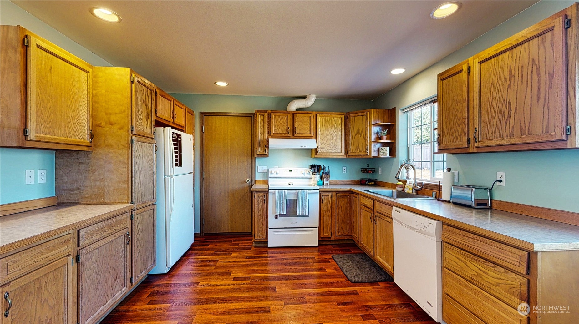 4875 Breezefair Road Freeland, WA 98249 - Photo 7 of 20 Gallery Image 7