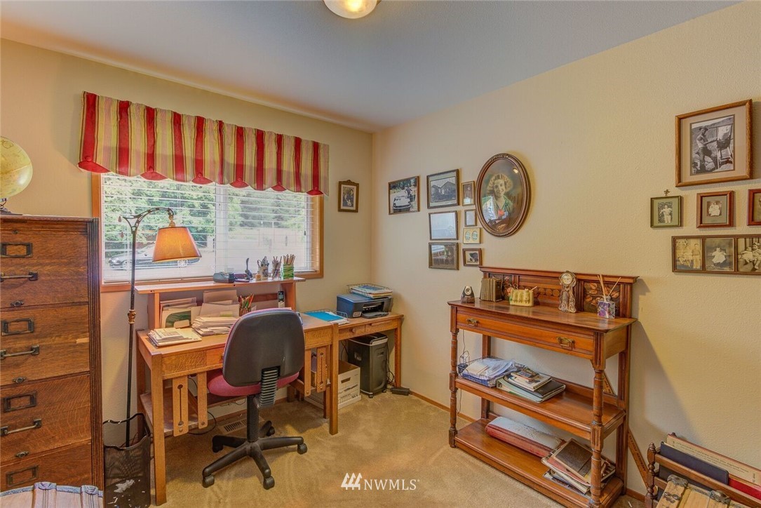 8146 Delphi Road Southwest Olympia, WA 98512 - Photo 15 of 21 Gallery Image 15