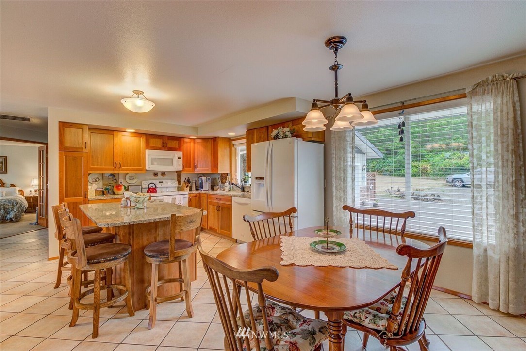 8146 Delphi Road Southwest Olympia, WA 98512 - Photo 7 of 21 Gallery Image 7