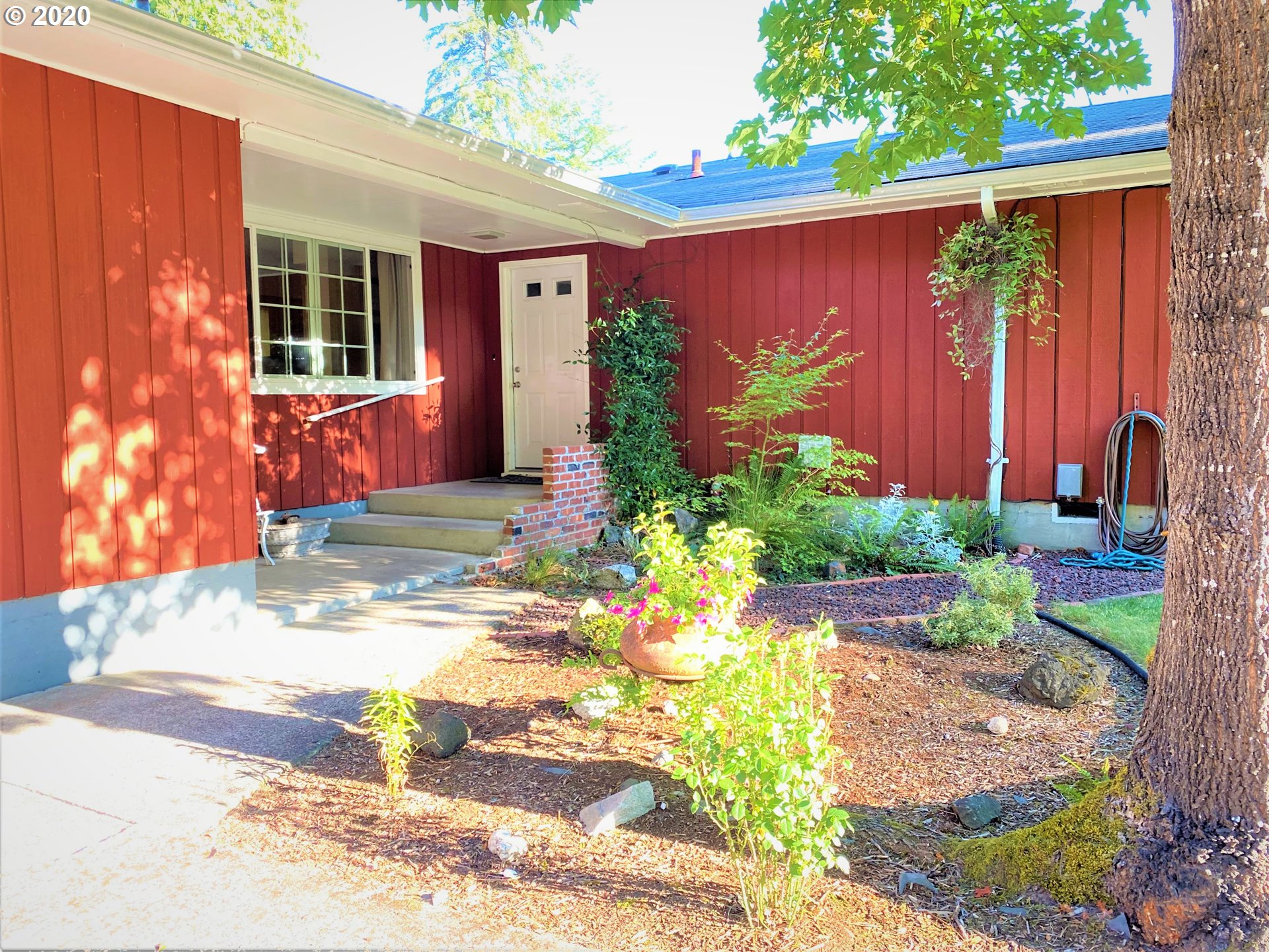 3131 Virginia Way Longview, WA 98632 - Photo 5 of 27 Gallery Image 5