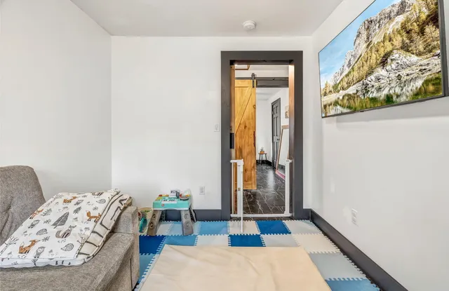 $525,000 | 33 Comikev Lane, Winterport, ME 04496