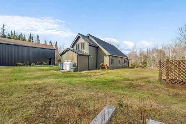 $499,000 | 33 Comikev Lane, Winterport, ME 04496