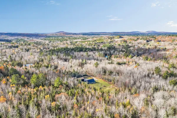 $499,000 | 33 Comikev Lane, Winterport, ME 04496