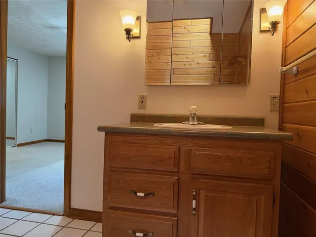 $2,895 | 4005 School Road, Jeannette, PA 15644